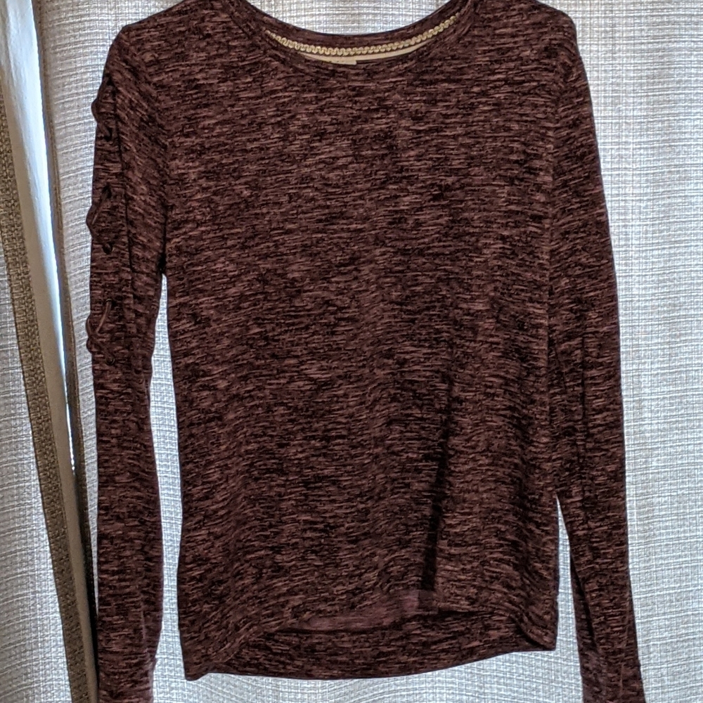 New with tags cute long sleeve sweater